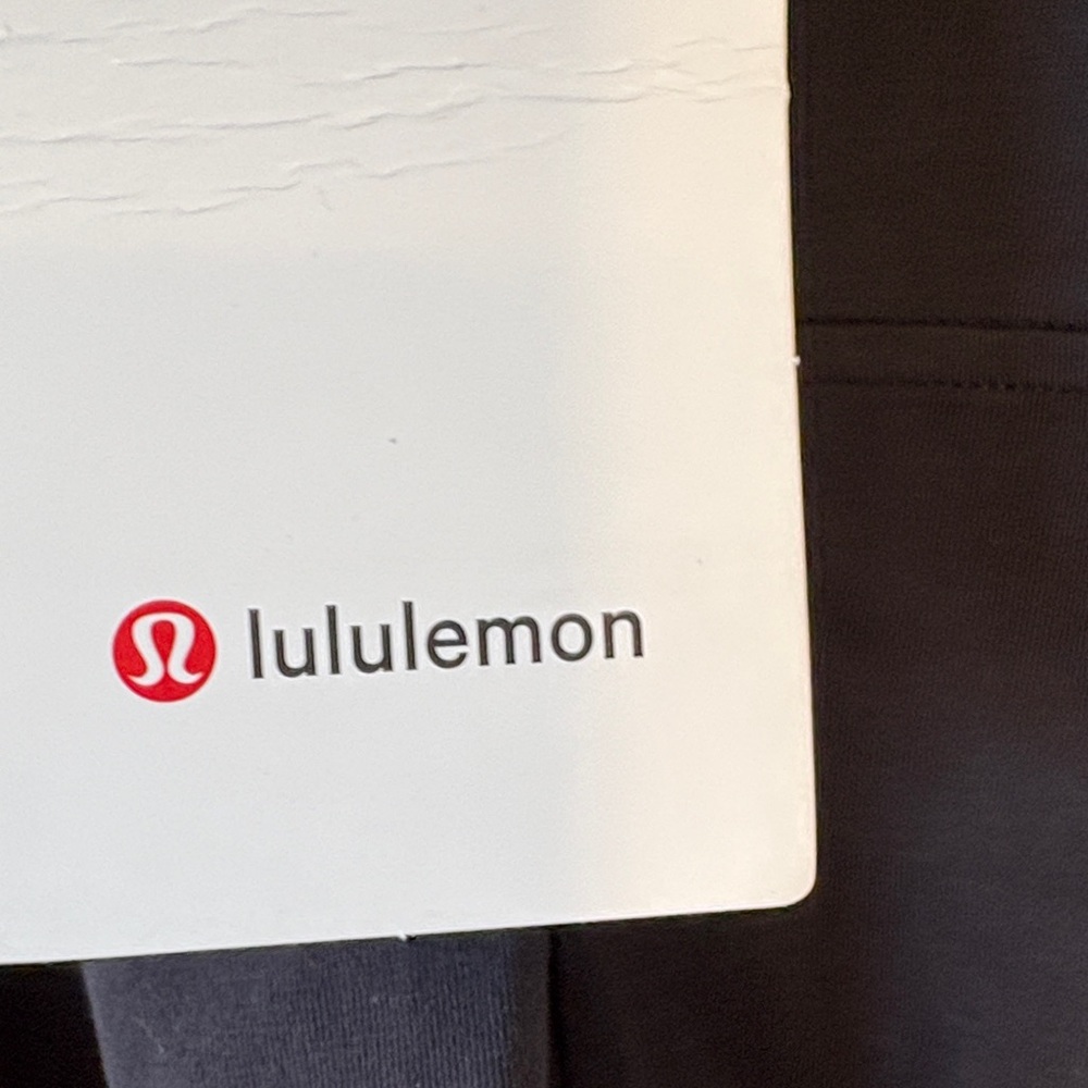 Lululemon Athletica Back-in-action V-Neck Top - Picture 3 of 7